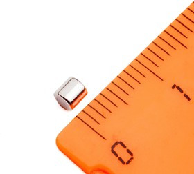 Неодимовый магнит диск 3х3 мм