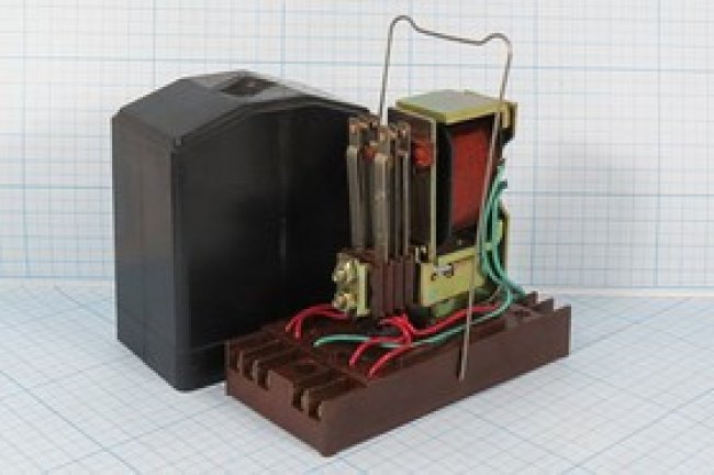 Реле 60В, РА4.500.137, МКУ48-С, Iср=51А; №8530 реле 60В\РА4.500.137\ МКУ48-С\Iср=51А