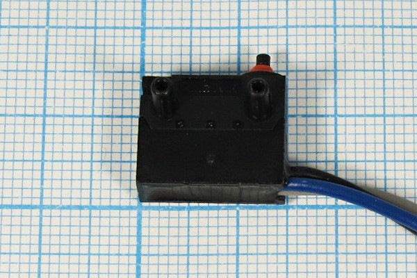 Микропереключатель , размер 15x 6 x13, 3А, переключение ON-(ON), размер концевика H3, КВП303-130GA3