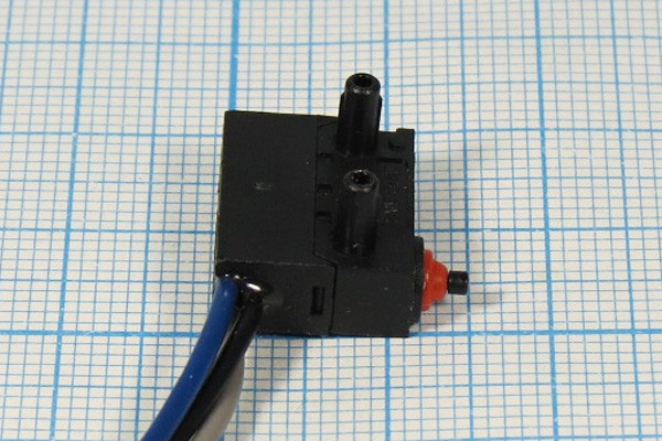 Микропереключатель , размер 15x 6 x13, 3А, переключение ON-(ON), размер концевика H3, КВП303-130GA3