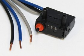 Микропереключатель , размер 15x 6 x13, 3А, переключение ON-(ON), размер концевика H3, КВП303-130GA3