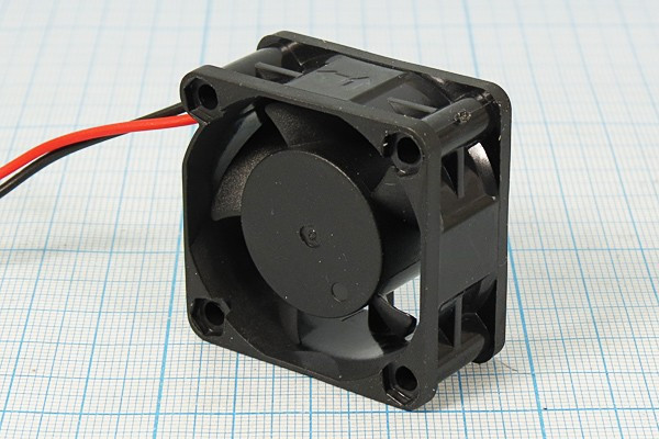 Вентилятор 40x40x20, напяржение 24В, ток 0,07А, выводы 2L, подшипник скольжения, RQD4020MS