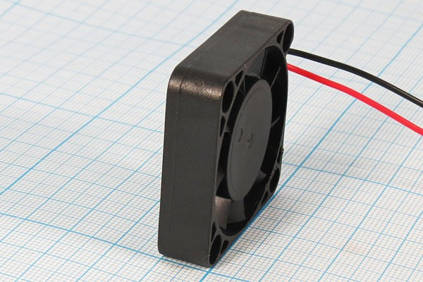 Вентилятор 40x40x10, напряжение 24В, ток 0,10А, выводы 2L, подшипник скольжения, FSY40S24M