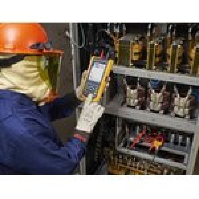 FLUKE-123B/EU/S, Осциллограф промышленный портативный 2 канала х 20МГц + SCC аксессуары, Wi-Fi (Госр FLUKE-123B/EU/S, Осциллограф промышленный портативный 2 канала х 20МГц + SCC аксессуары, Wi-Fi (Госр