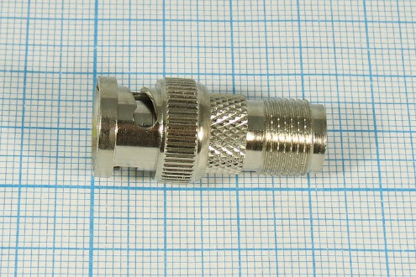 Высокочастотный переходник штекер BNC на гнездо TNC; №548 штек BNC-гн TNC