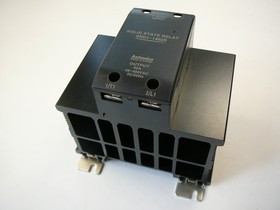 SRH1-1460-N Твердотельное реле со встроенным радиатором, Однофазное, Вход 4-30В=, Нагрузка 48-480 В~