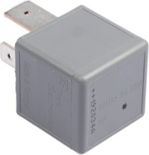 1393304-5, Plug In Automotive Relay, 24V dc Coil Voltage, 70A Switching Current, SPST 1393304-5, Plug In Automotive Relay, 24V dc Coil Voltage, 70A Switching Current, SPST