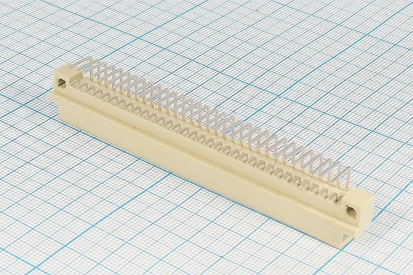 Прямоугольный соединитель штекер DIN41612, шаг P2,54мм, 96P[A+C],[3x32, A+C=2x32=64P],64 контакта,не полный, угловой, D32-64MR1DL; №10083 шт