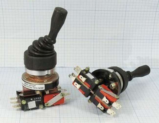Переключатель джойстиковый, контакты 12T, OFF-ONx4, d30, HKA1-41QY-11Z ON